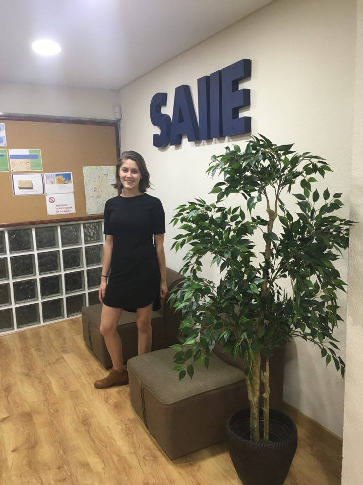 Elissa SAIIE sign